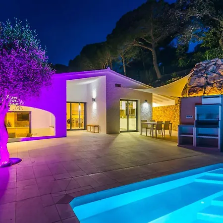Arlette I Villa *